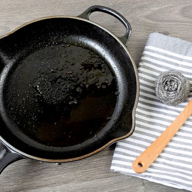 How To Clean and Re-Season a Burnt Cast Iron Skillet