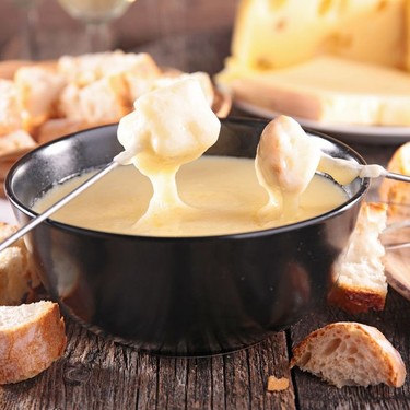 Fon-Do's and Don'ts: Your Guide to the Perfect Fondue