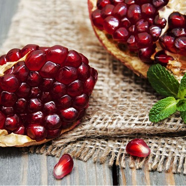 12 Delicious Ways to Use Pomegranate Arils