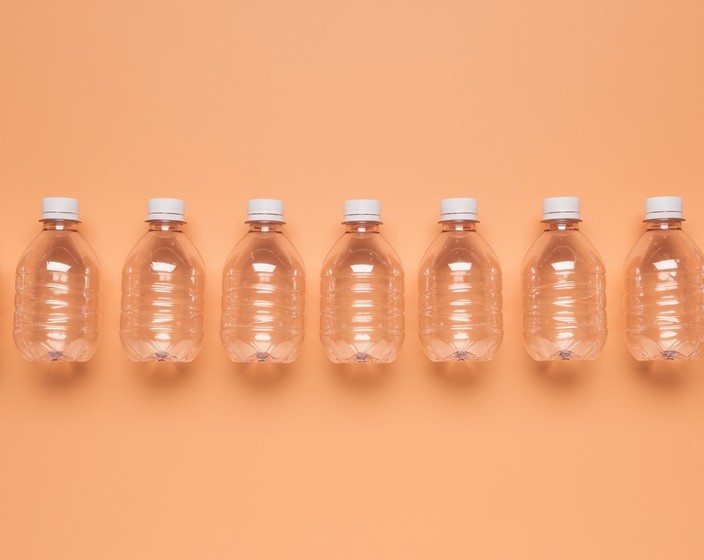 How to Use Less Plastic in Your Kitchen: 6 Simple Tips