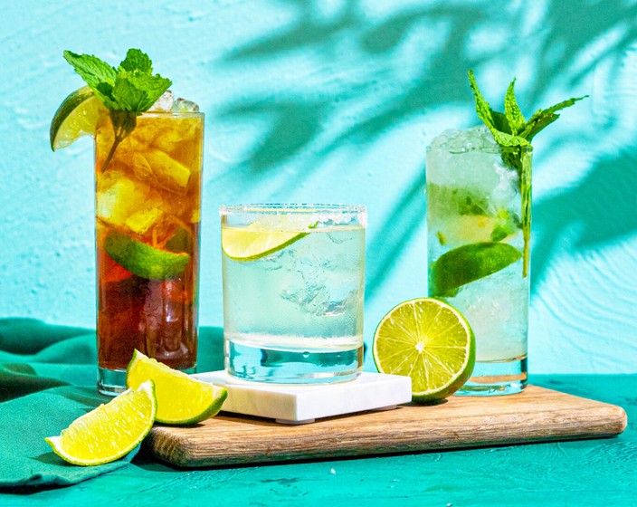 25 Easy Mixed Drinks That Taste Amazing - Sugar and Charm