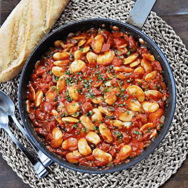 Spanish Beans with Tomato and Onions Recipe | SideChef