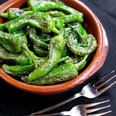 Tapas-Style Blistered Green Peppers Recipe | SideChef
