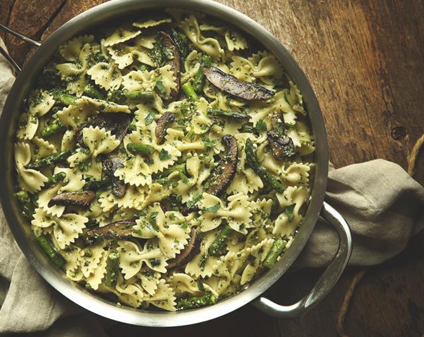 Portobello and Asparagus Farfalle with Basil Pesto