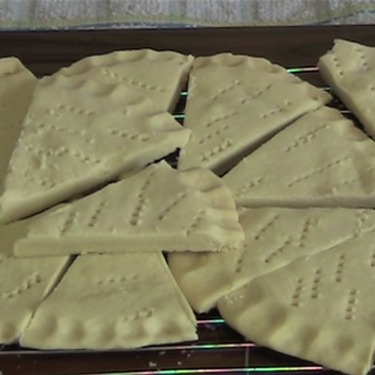 Christmas Shortbread Cookies Recipe | SideChef