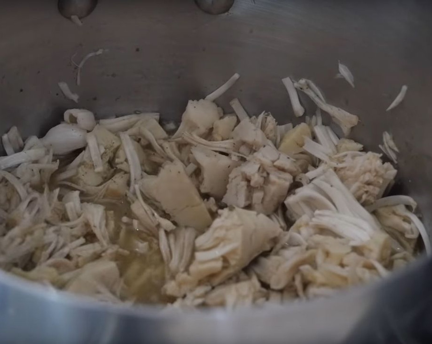 step 2 Add Young Green Jackfruit in Water (4 cans), and bring to a boil. Stirring stirring constantly. Reduce heat to medium and cook for 10 mins.