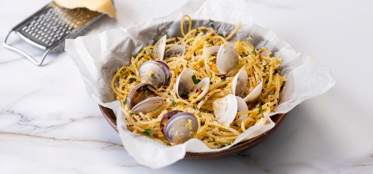 Steam Baked Clams En Papillote Recipe | SideChef