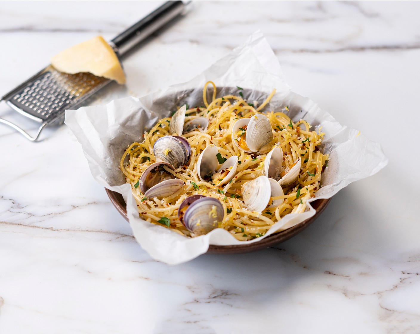 Steam Baked Clams En Papillote