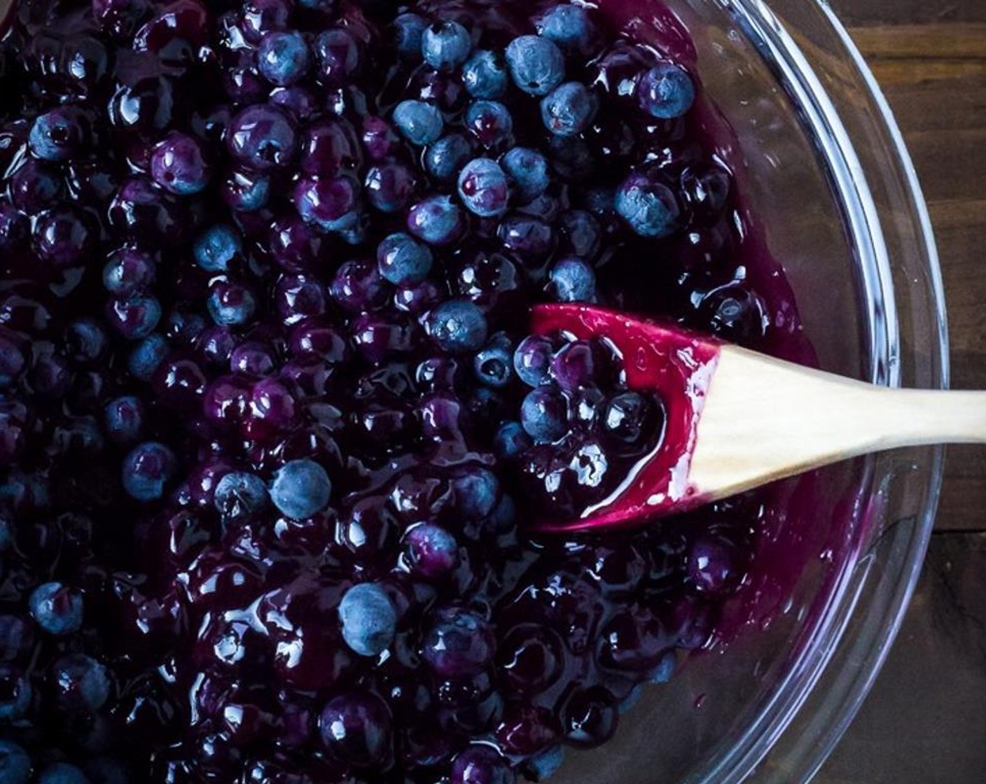 step 6 Quickly fold hot mixture into the bowl with 3 cups of fresh separated blueberries.