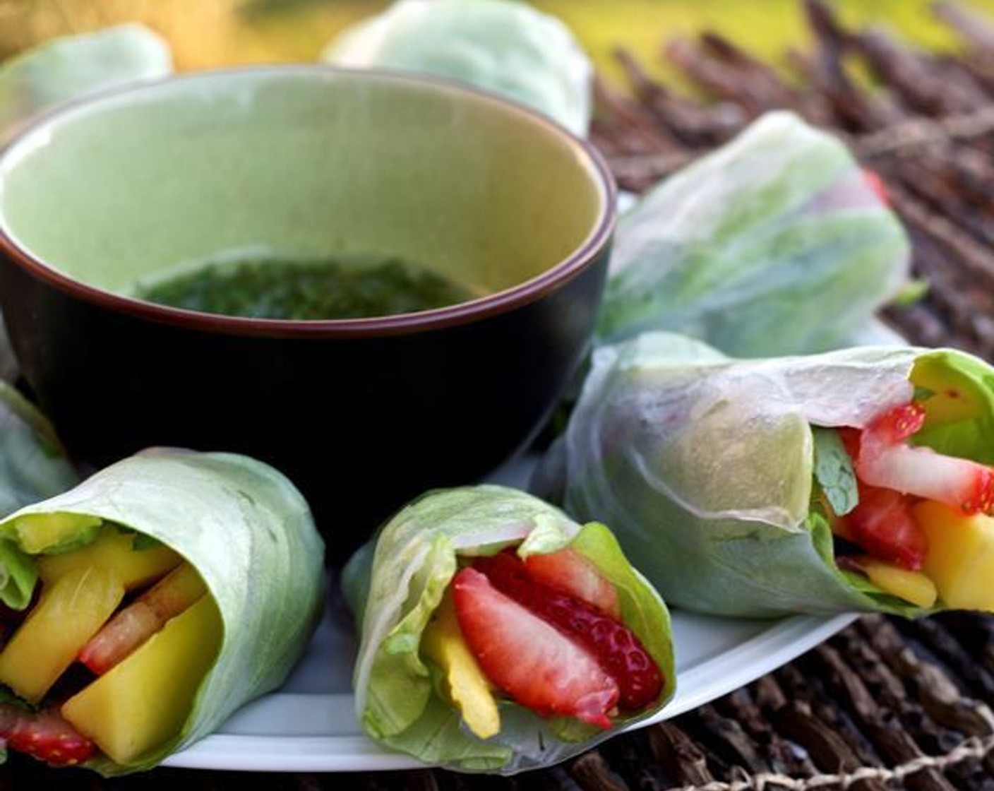 Strawberry and Mango Fruit Salad Rolls