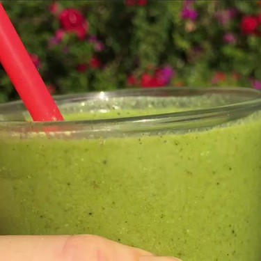 Coconut Chlorophyll Smoothie Recipe | SideChef