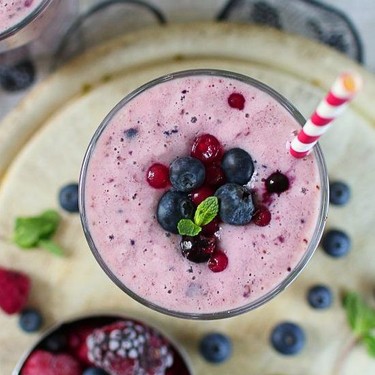 Mixed Berry Smoothie Recipe | SideChef