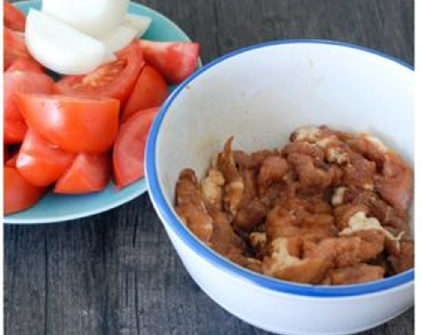 step 1 Use the back of the knife or meat hammer to tenderise the Pork Chops (1.1 lb), and marinate with Corn Starch (1 tsp), Salt (1/4 tsp), Soy Sauce (2 Tbsp), and Granulated Sugar (1 tsp) for 30 minutes.