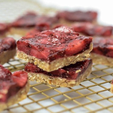 Easy No-Bake Honey Roasted Peanut Butter and Jelly Bars Recipe | SideChef