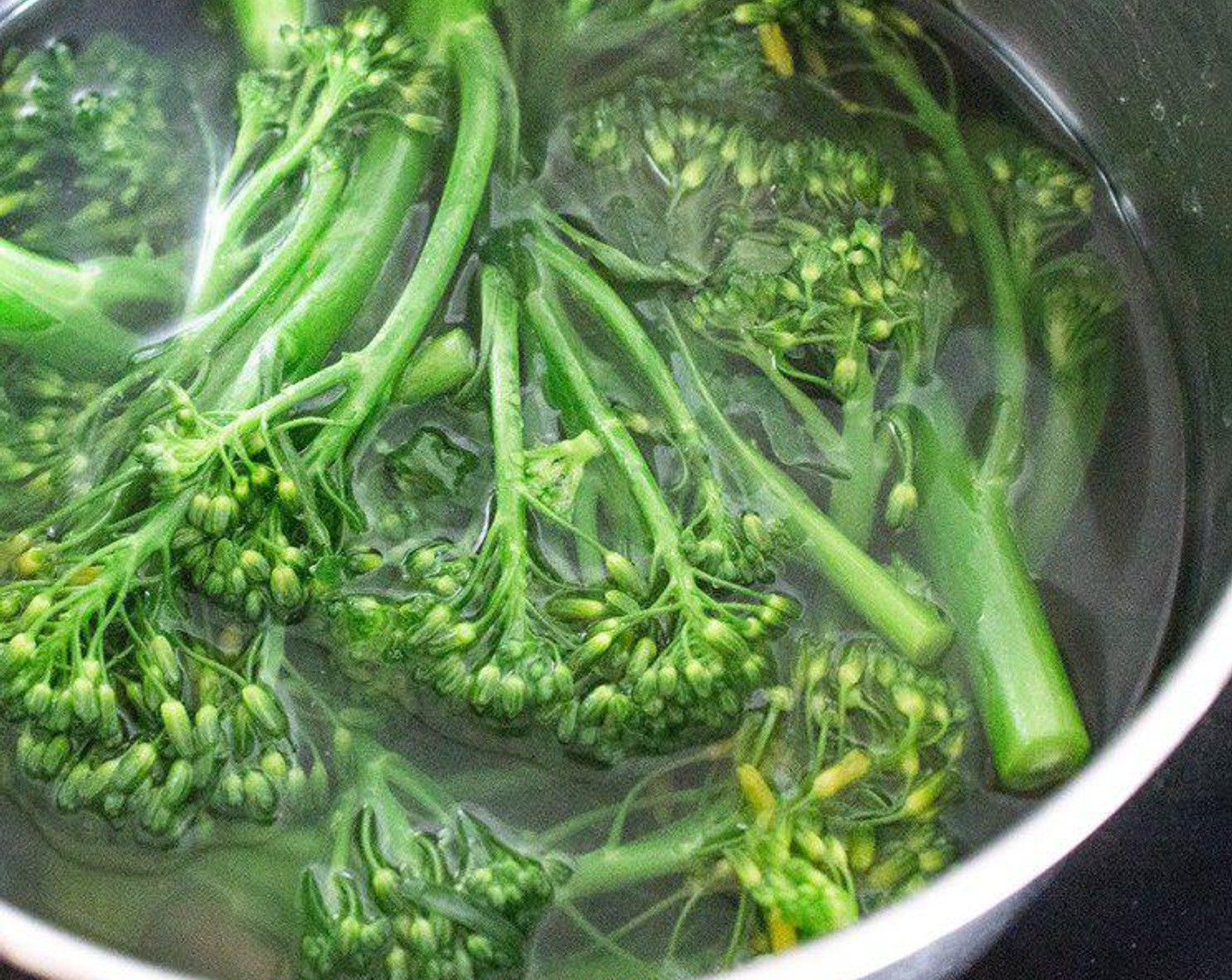 step 2 Cook the broccolini for 2-3 minutes in a pot of boiling water.