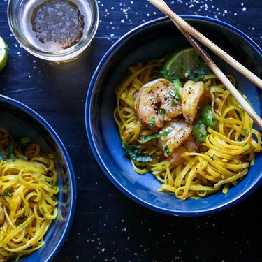 Turmeric Noodle Bowls with Ginger Garlic Shrimp Recipe | SideChef