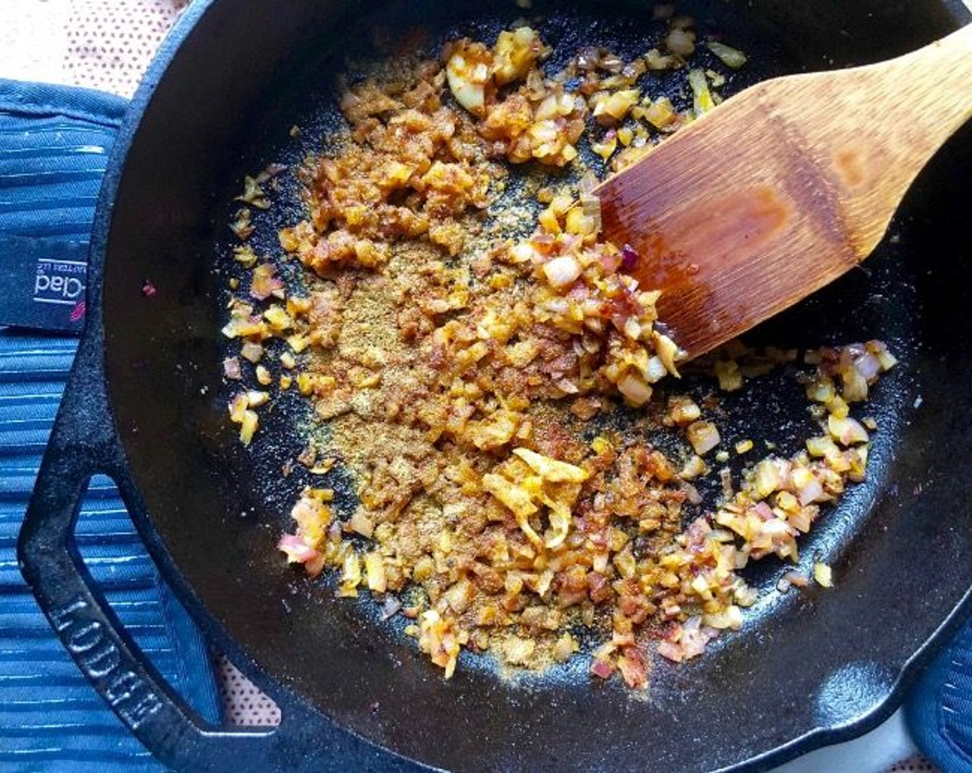 step 6 Sprinkle with the Ground Cumin (1 tsp) and Smoked Paprika (1/4 tsp), then mix well and heat through for 1 minute until fragrant.