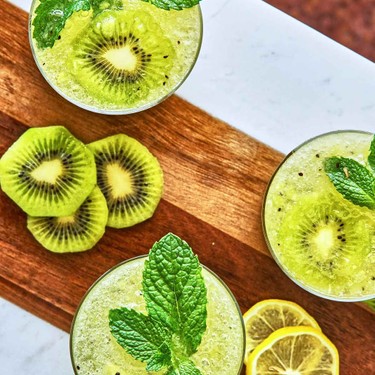 Kiwi Bellini with Mint Recipe | SideChef