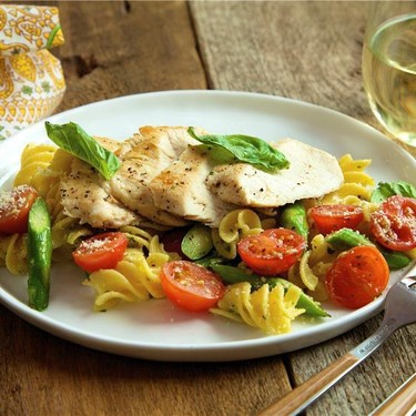 Chicken and Quinoa Pasta with Pesto Recipe | SideChef