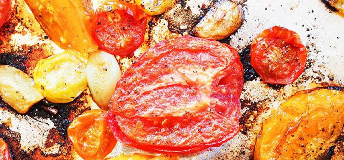Roasted Tomatoes with Garlic Recipe | SideChef