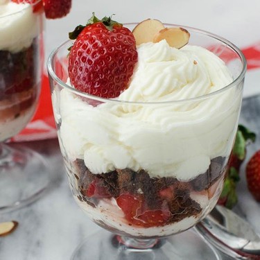 Chantilly Berry Parfait Recipe | SideChef