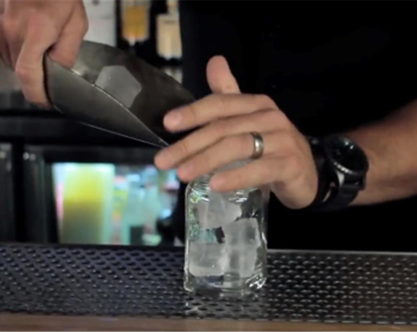 step 1 Add ice and VEEV® Spirit (2 fl oz) into your glass or Mason Jar.