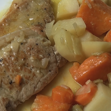 Slow Cooked Smothered Pork Chops Recipe | SideChef