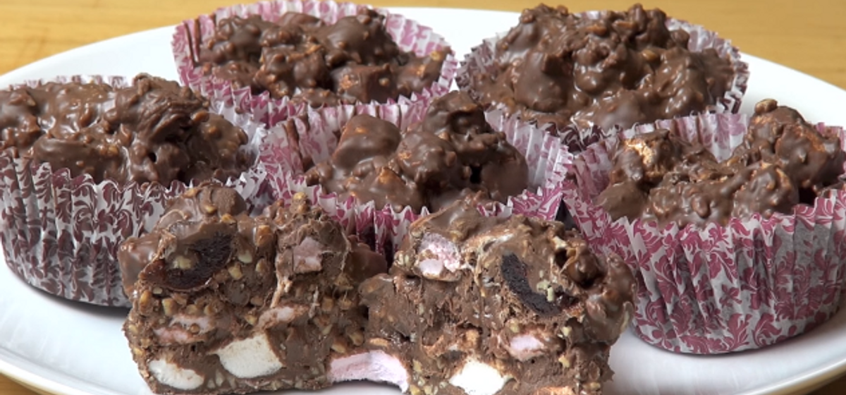Chocolate Rocky Road Cups Recipe | SideChef