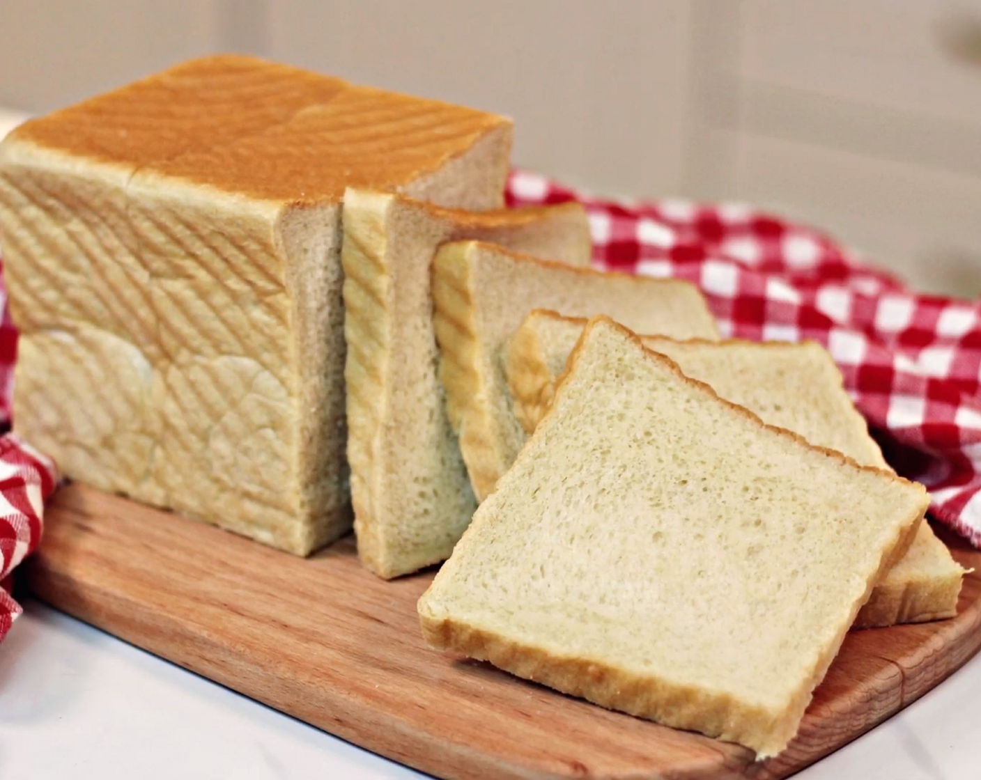 Eggless White Bread