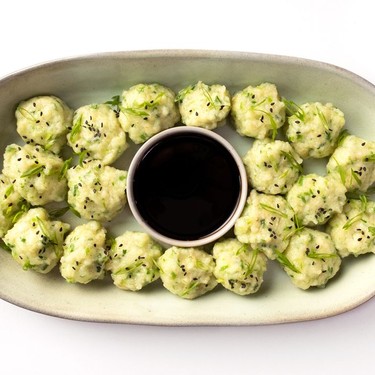 Springy Garlic-Chive Shrimp Balls Recipe | SideChef