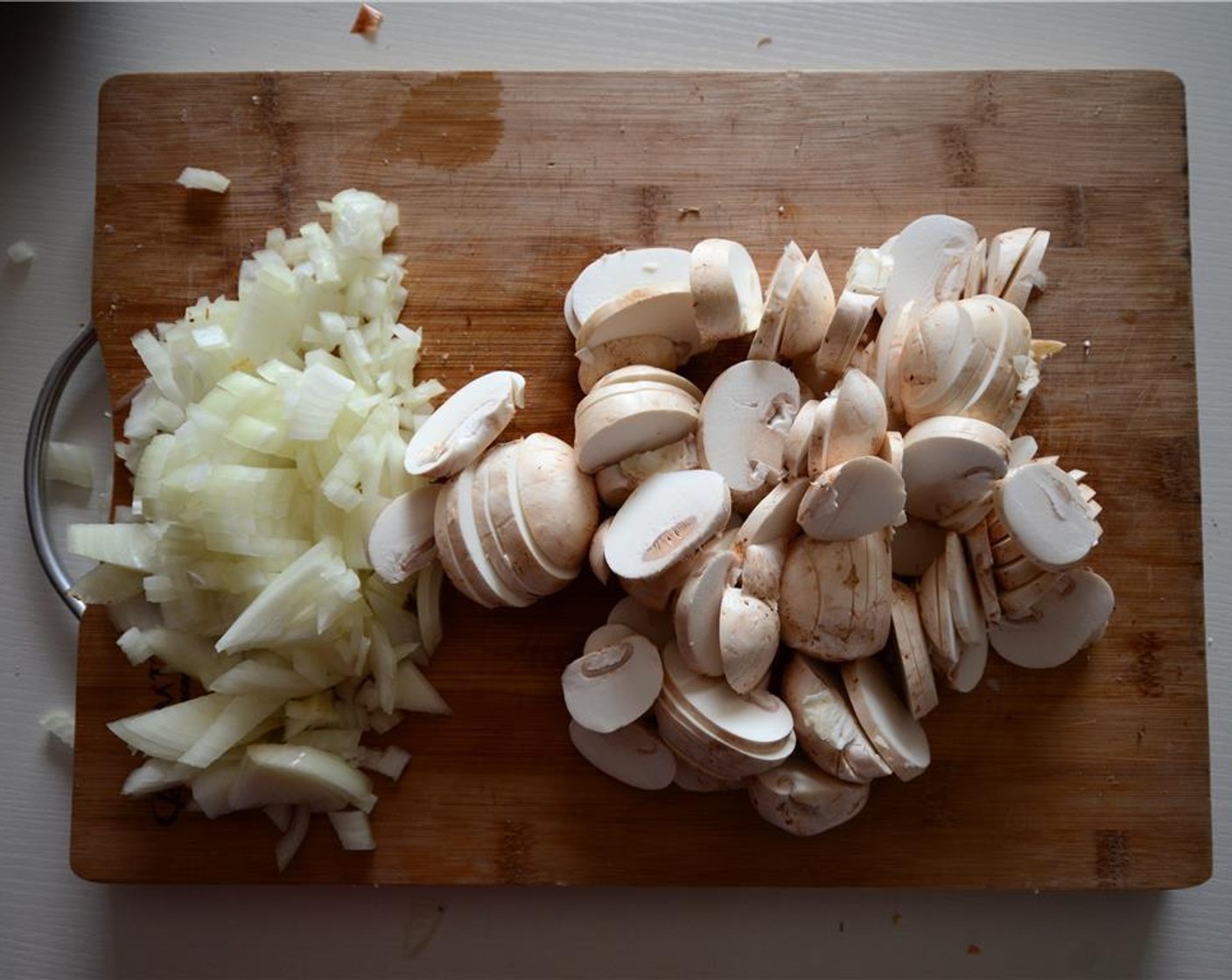 step 3 Finely slice the Portobello Mushroom (1 cup).