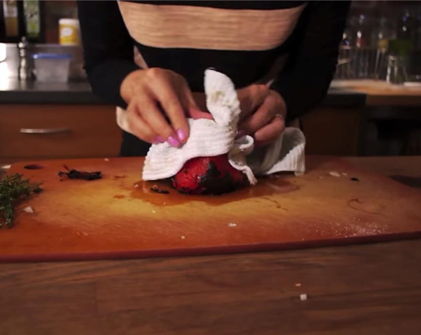 step 7 Remove red pepper from the container. Using a clean, used kitchen rag, gently remove the skin, remove the veins and dice.