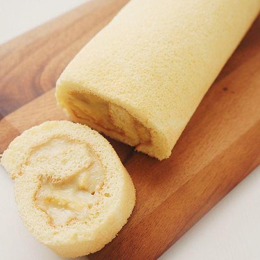 Tokyo Banana Roll Cake Recipe | SideChef