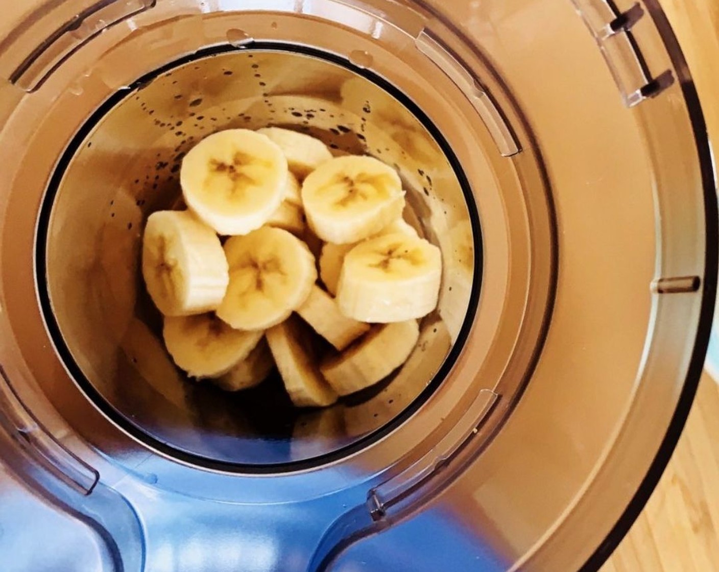 step 4 Slice up a Banana (1), squeeze the juice of half of a Lime (1/2), and add a pinch of Himalayan Rock Salt (1 pinch), and pulse until creamy.