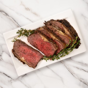 Herb and Pepper Crust Beef Recipe | SideChef