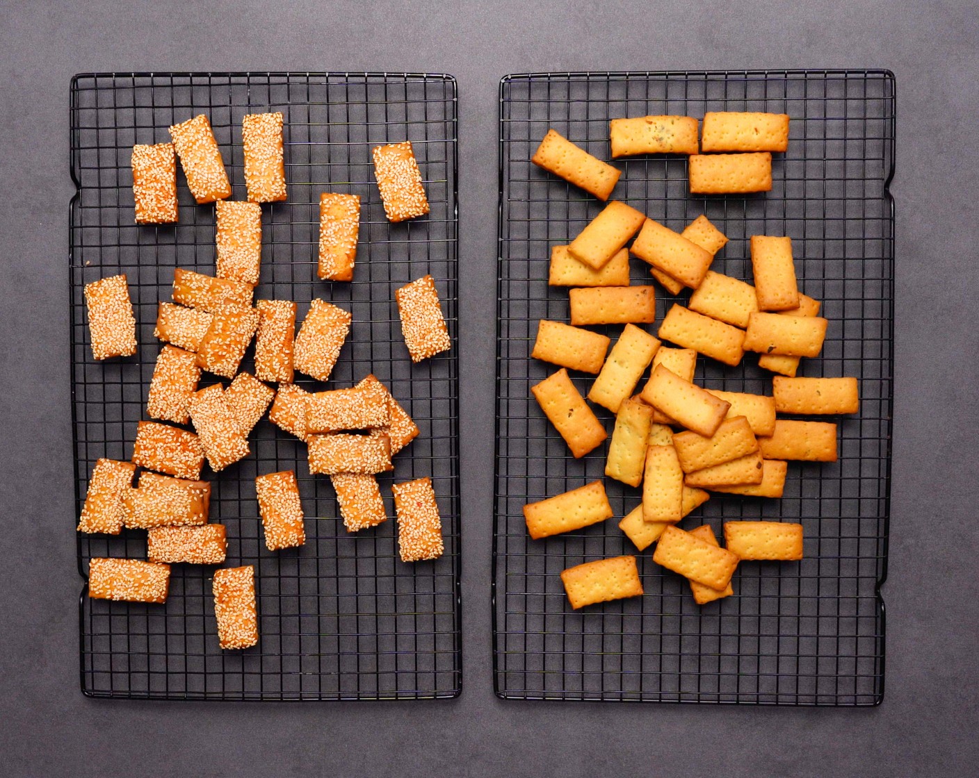 Spicy-Sesame and Garlic-Thyme Crackers