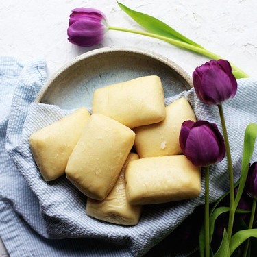 Fluffy Texas Roadhouse Rolls Recipe | SideChef