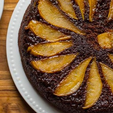 Gingerbread Pear Upside-Down Skillet Cake Recipe | SideChef