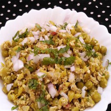 Egg and Green Peas Scramble Recipe | SideChef