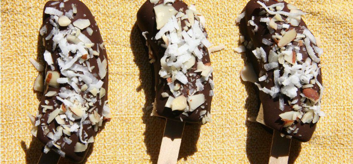 Chocolate Covered Banana Pops Recipe | SideChef