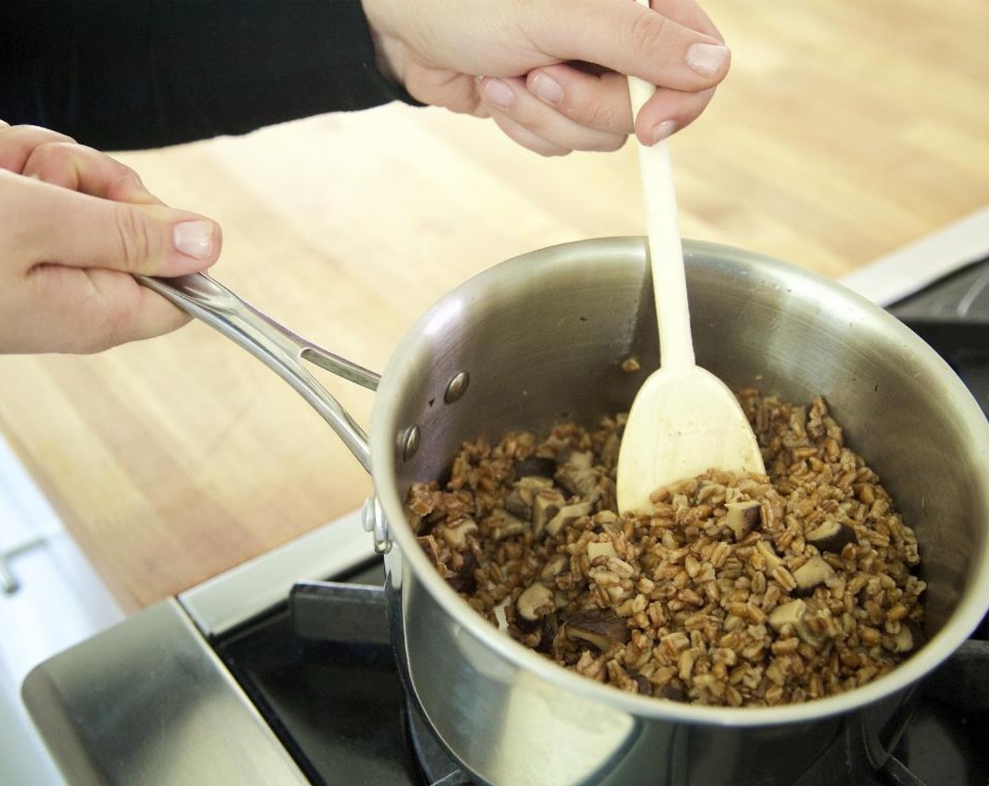 step 14 Once the farro is cooked, fluff and juice the other half of the lime into the farro and stir.