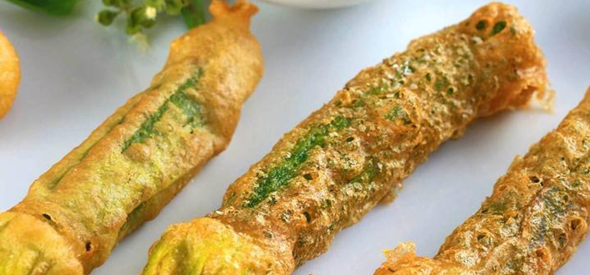 Fried Squash Blossoms Stuffed with Ricotta Recipe | SideChef