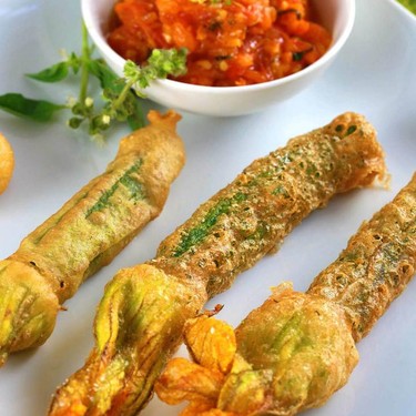 Fried Squash Blossoms Stuffed with Ricotta Recipe | SideChef
