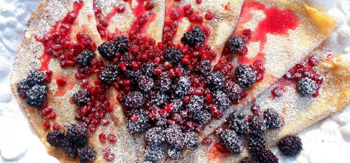 Vanilla Crepes with Caramelized Blackberries and Pomegranate Seeds Recipe | SideChef