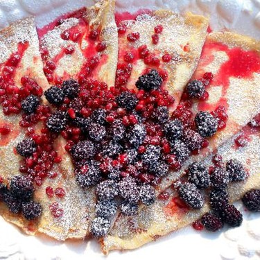Vanilla Crepes with Caramelized Blackberries and Pomegranate Seeds Recipe | SideChef