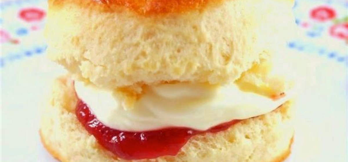 Simple Soft and Fluffy Buttermilk Scones Recipe | SideChef