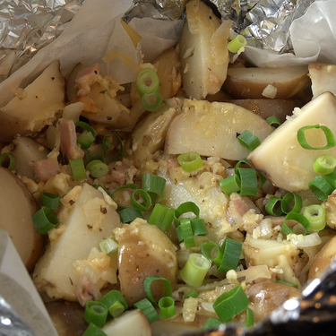 Slow Cooker Cheese and Bacon Potatoes Recipe | SideChef
