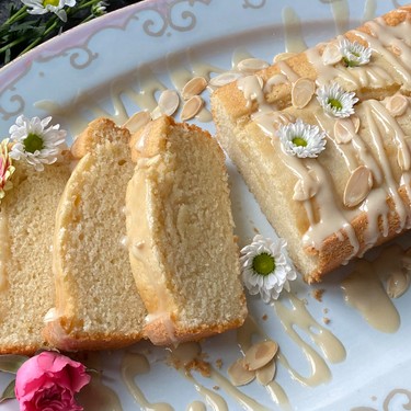 Almond-Tahini Cake Recipe | SideChef