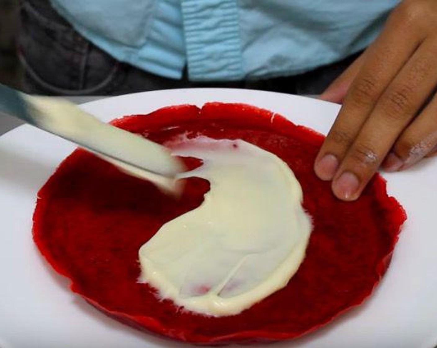 step 3 Mix Cream Cheese (115 g) and Butter (2 Tbsp) with a stand mixer. Then, add Powdered Confectioners Sugar (220 g) and Vanilla Extract (1/2 tsp) and mix on low. Then, spoon some cream cheese and spread on the crepe evenly. Put another crepe on top and repeat with the rest. Served with powdered sugar and enjoy!