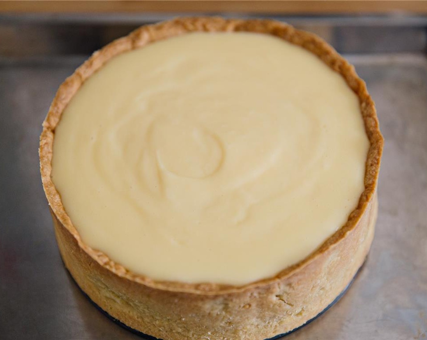 step 8 Pour the cooked custard into the pastry shell.